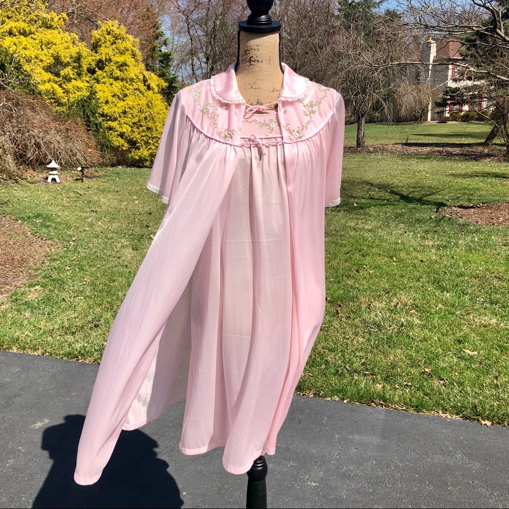 Vintage peignoir set